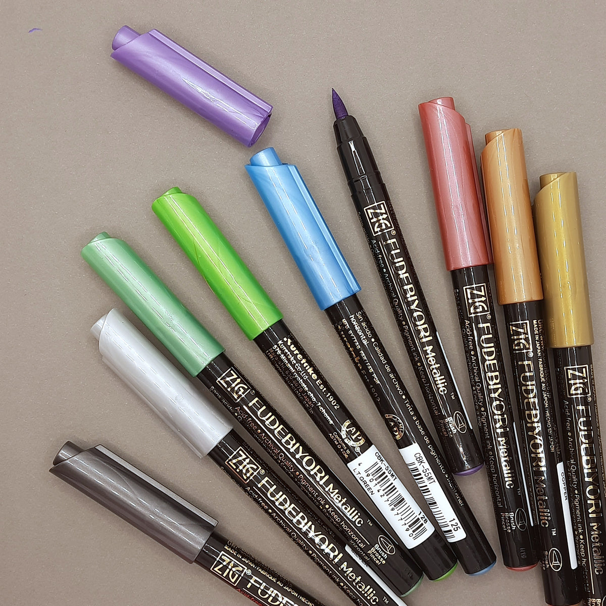 Kuretake Zig Fudebiyori metallic brush marker colours