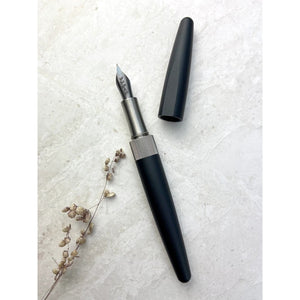 The Good Blue - R615 Flex fountain pen - Matte Black 2022